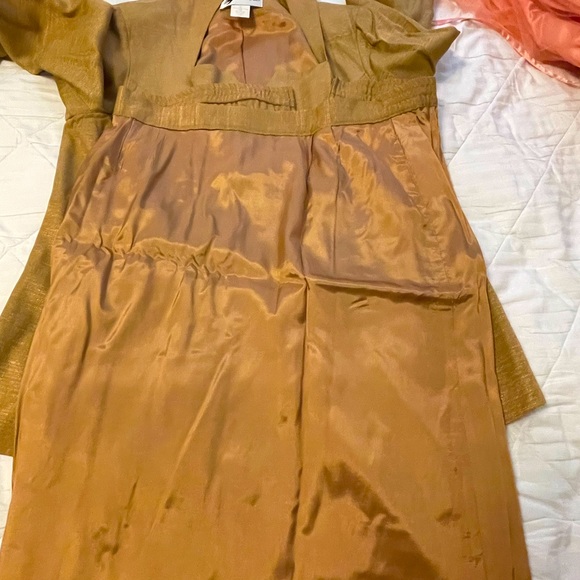 Essence plus size gold two piece suit sz18 - Picture 8 of 9